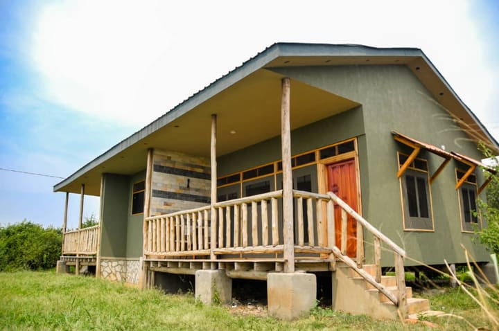 Irungu Forest Safari Lodge